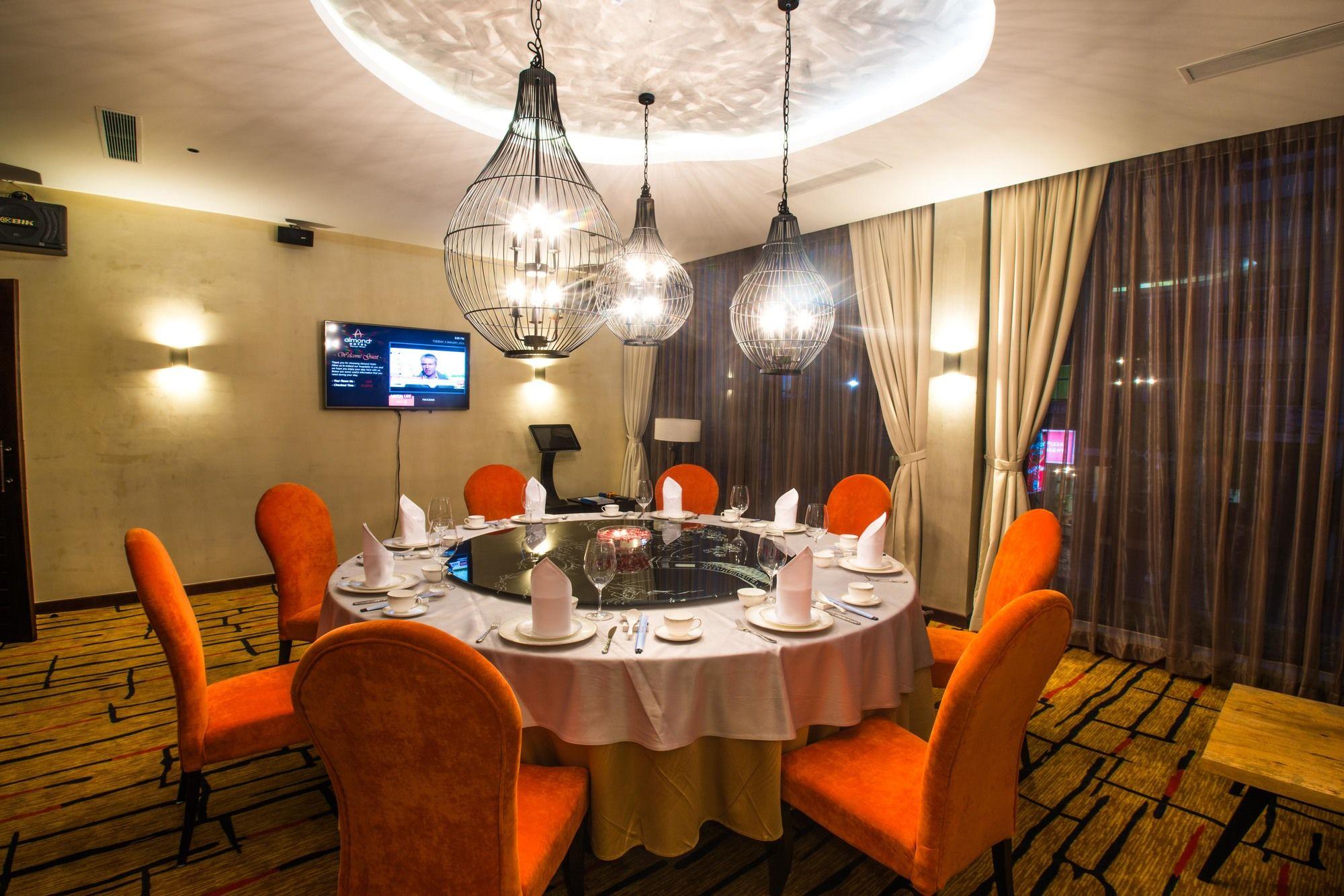 Almond Hotel Bassac River Phnom Penh Luaran gambar