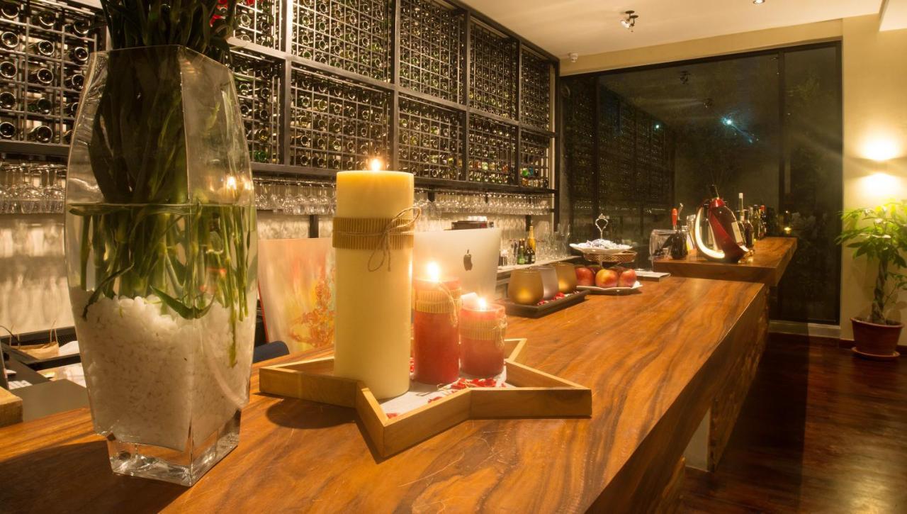 Almond Hotel Bassac River Phnom Penh Luaran gambar