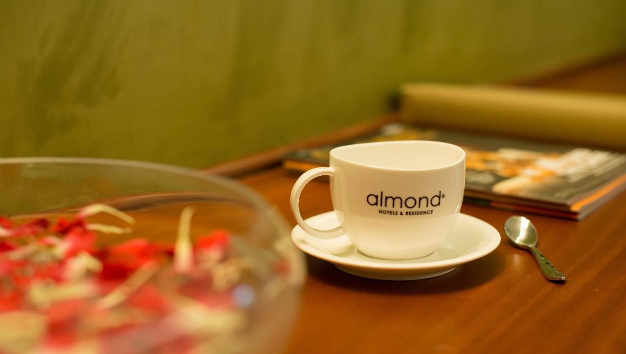 Almond Hotel Bassac River Phnom Penh Luaran gambar