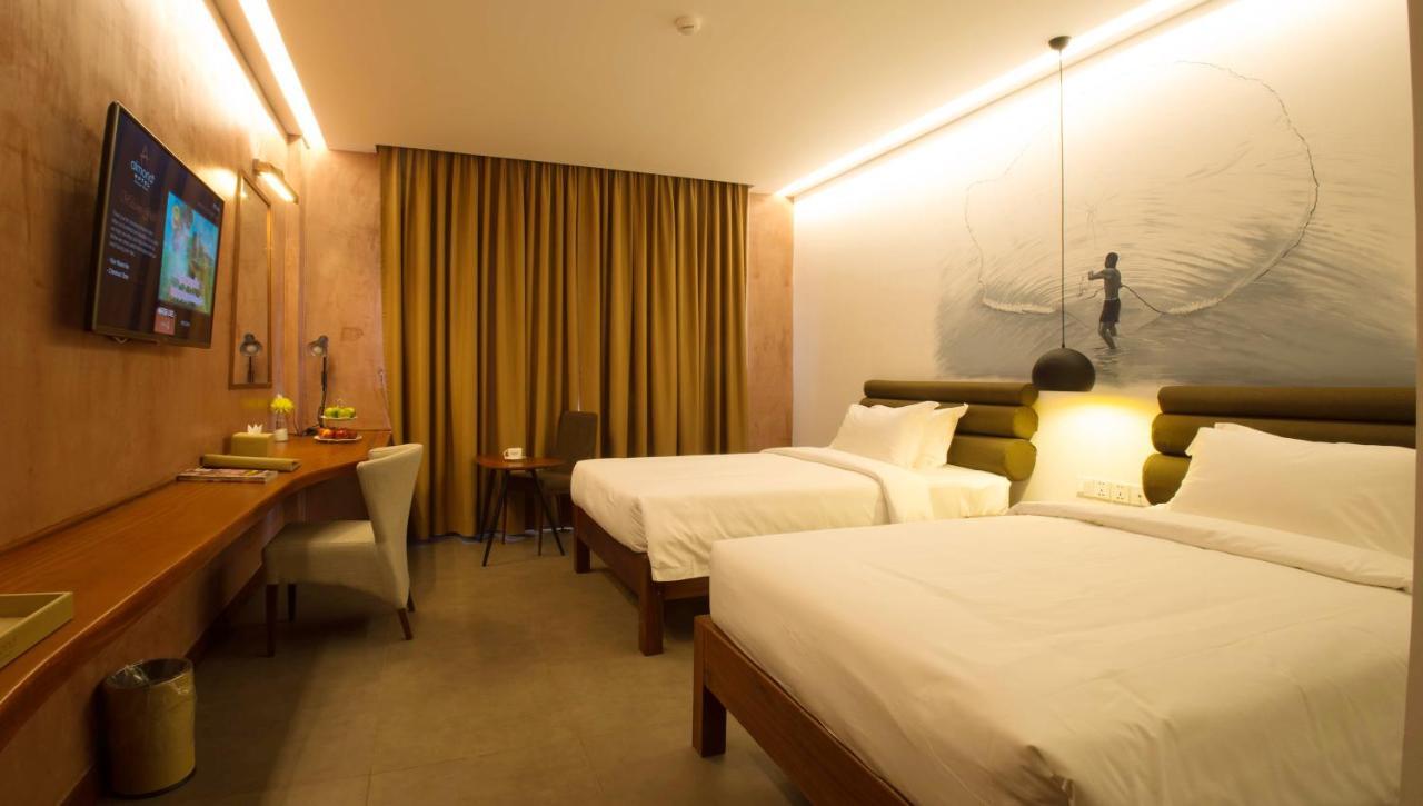 Almond Hotel Bassac River Phnom Penh Luaran gambar