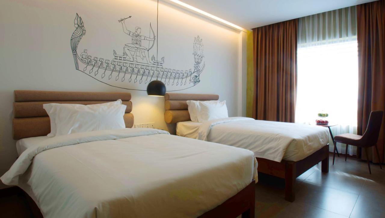 Almond Hotel Bassac River Phnom Penh Luaran gambar