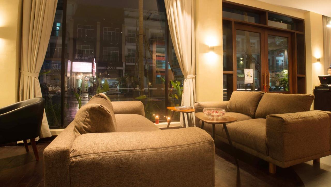 Almond Hotel Bassac River Phnom Penh Luaran gambar